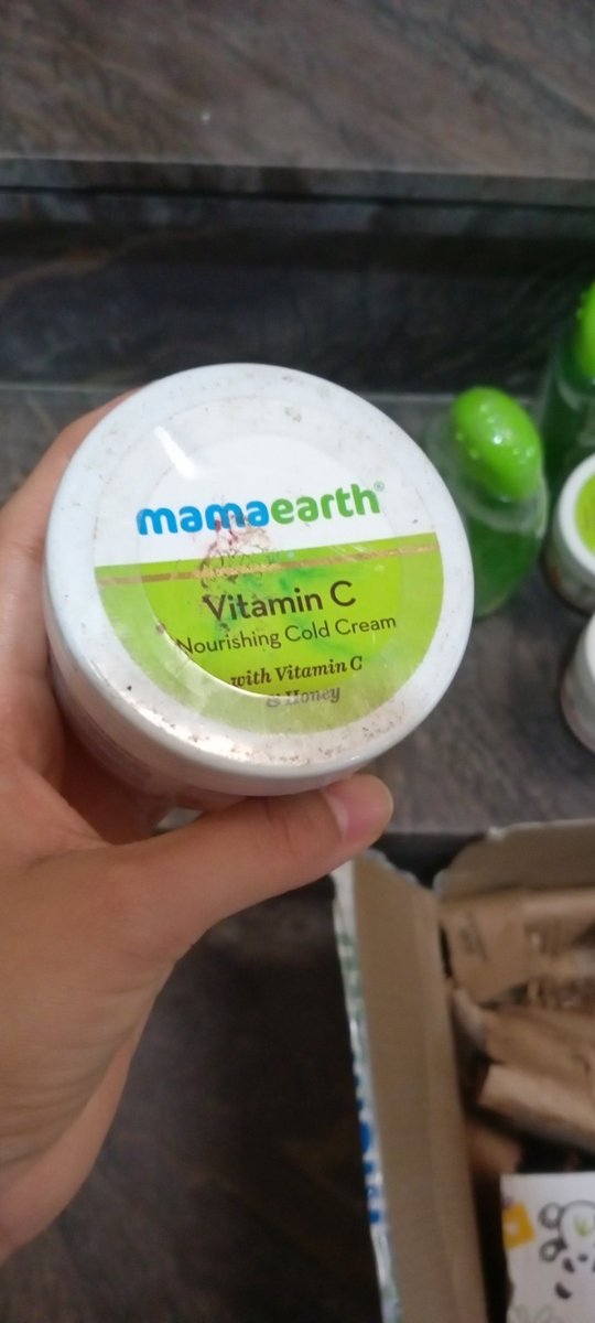 bhavisha__28's tweet photo. @mamaearthindia 
Order I'd #91026025503
My order was delivered today but one product is close to expiry date . How can I use 200g  cream in 2 months. Kindly provide solution. https://t.co/hmXJKcpuZn