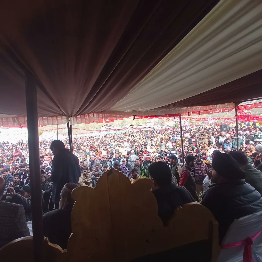 HamidPadru's tweet photo. @HamidPadru
# Grand Convention
#Larnoo AREA
@OmarAbdullah
@JKNC_
@IfraJan_
@salmanalisagar
@SaraHayatShah
@mianmeherali
@JkncKokernag
@altaf_kaloo
@shafi_sabha https://t.co/qYoulyB46h