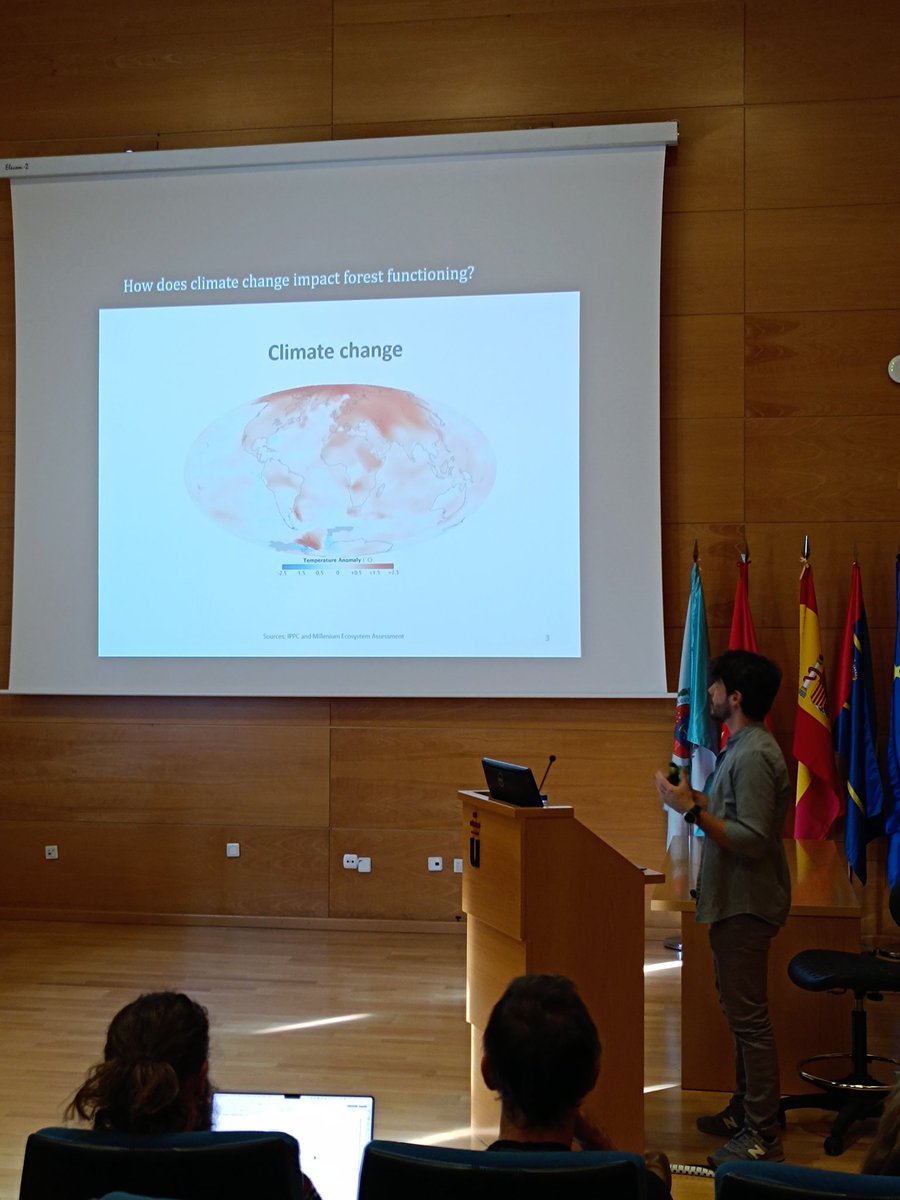 SymposiumBES's tweet photo. ¡Comenzamos con la segunda jornada de #BES2024!
Hoy abrimos con la sesión plenaria impartida por el Dr. Raúl García que nos hace un resumen sobre los trabajos que ha realizado durante toda su carrera como investigador https://t.co/L5jDNx1d7J