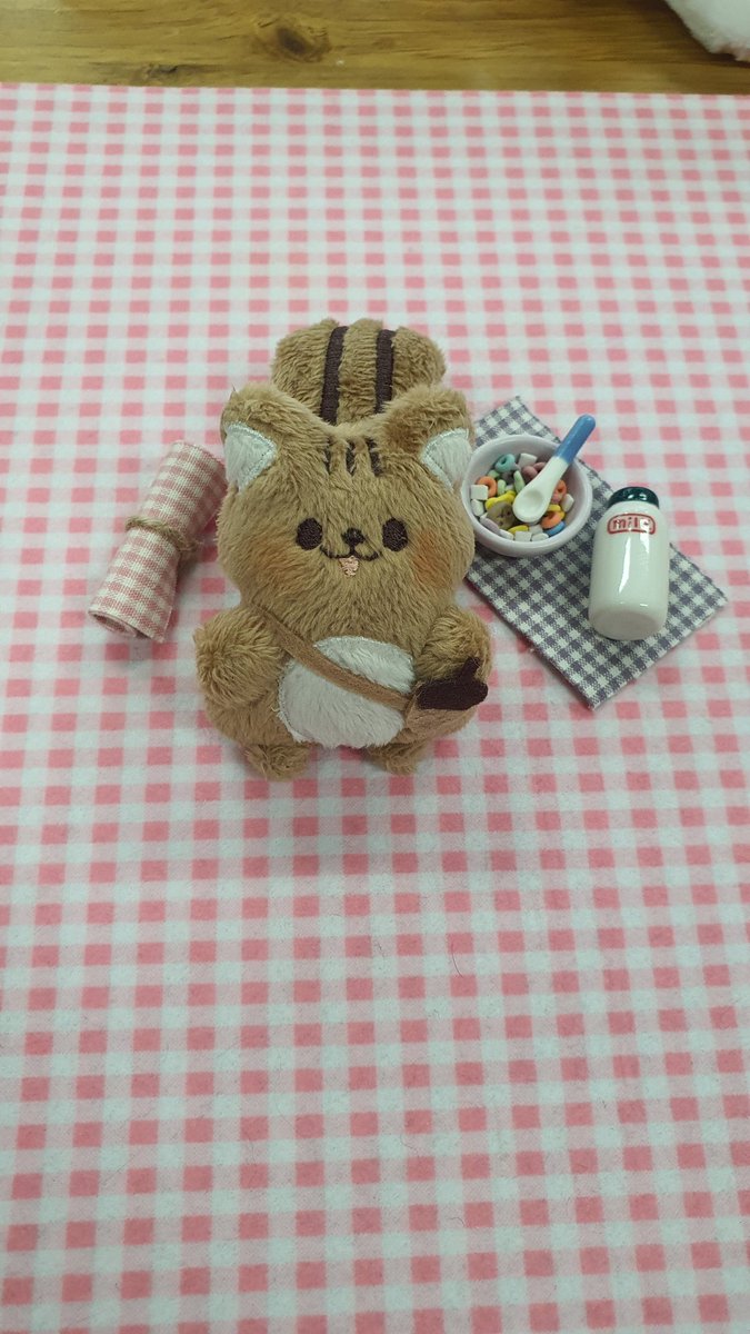 sosohan611004's tweet photo. RT 이벤트
당발 배송일  판매상품중 랜덤발송

소소한인형공방 여우+a 입금폼
18일 오후6시 부터 
30일 오후6시 까지

기간이 있는 배송상품입니다 공지 확인 후 구매해주세요
작년 진행했던 폼 재오픈으로 빅여우 오랜만에 폼 오픈합니다

윗치폼 링크
https://t.co/npeDuEAqS3 https://t.co/ZPZDTWpbTX