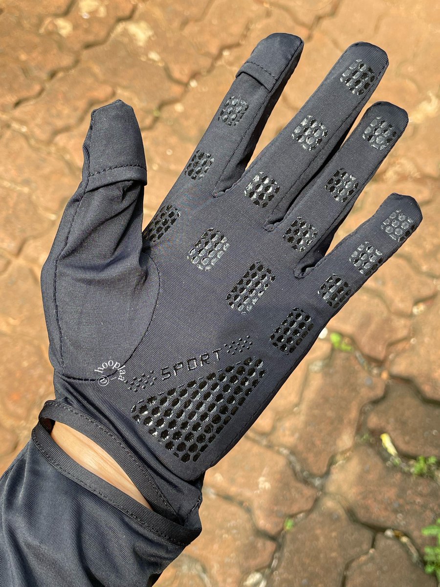 hooplaa_'s tweet photo. MAU MAKASI BGT YG CIPTAIN SARUNG TANGAN ANTI UV INI😭👍🏻

sampe gw test pake uv card loh ini hasilnya KAGAK TEMBUS sinar uv, uda ga worry lagi tangan belang😚👏🏻 https://t.co/Rpyfr6GJor