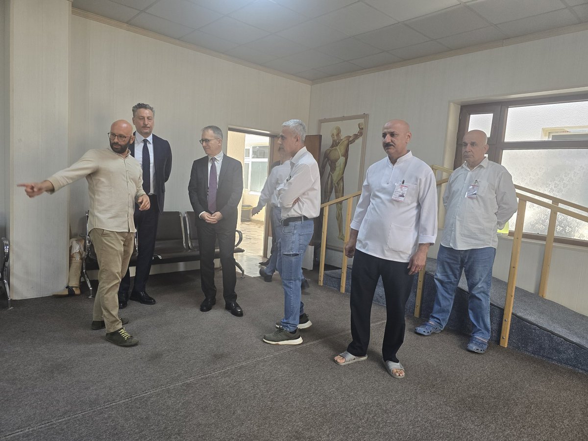 Amb #Greganti & Consul @MicheleCamerota visit @emergency_ong Rehabilitation Center in #Sulaimani, established in the ‘90 to respond to the needs of the local people affected by war. Great appreciation and full support to the activities of @emergency_ong and its dedicated staff.