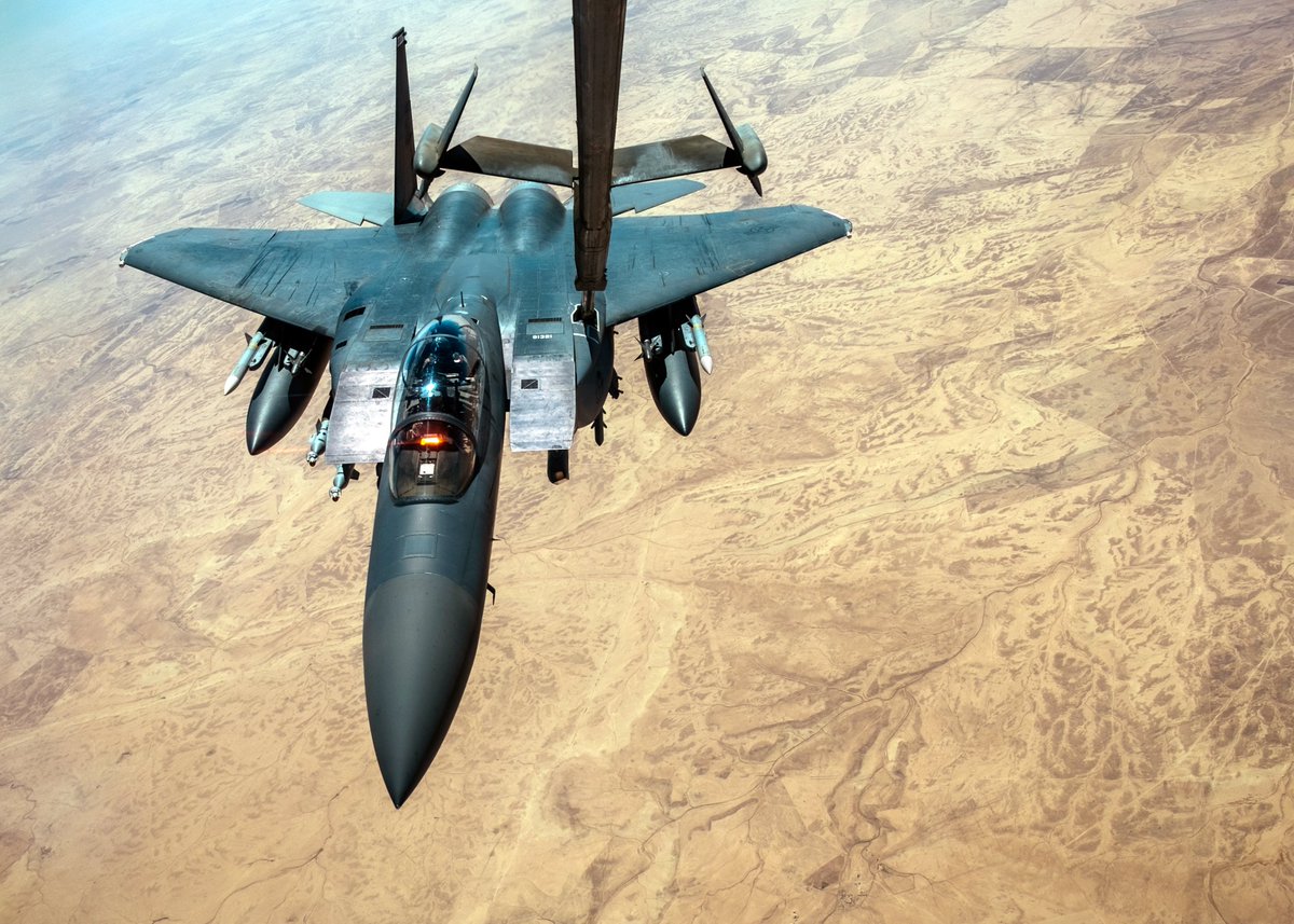 09Runway's tweet image. McDonnell Douglas F-15E Strike Eagle 91-0321_LN. 2017.