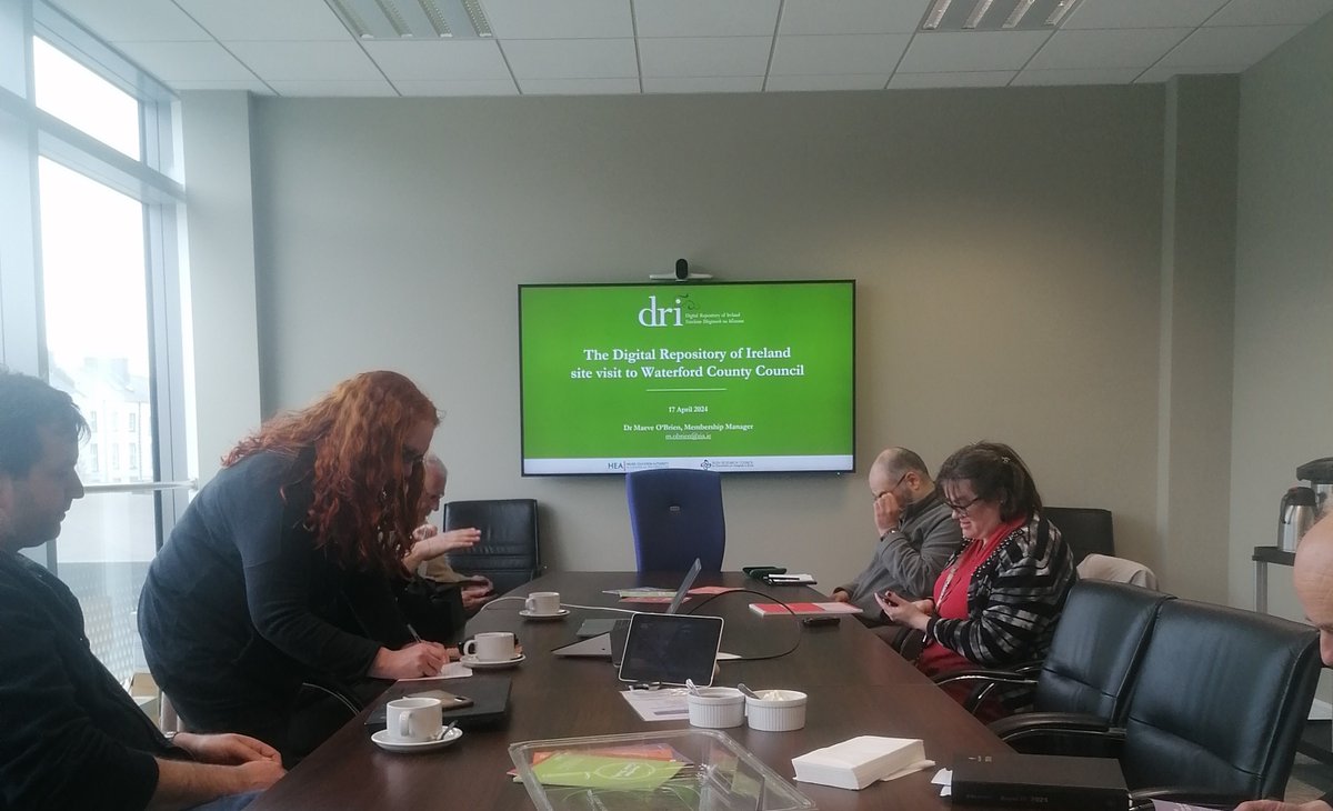Yesterday the DRI team were warmly welcomed to @WaterfordCounci offices to meet with Archivist Joanne, @WaterfordLibs @WFORD_Treasures and community groups to discuss our digital preservation work.