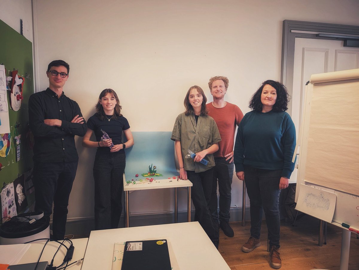 🏴󠁧󠁢󠁳󠁣󠁴󠁿Merci à l’équipe de Thomas Deleuze  pour l’accueil,
L’objectif était de réaliser en 3 heures un stop-motion en intégrant 4 expressions françaises : 
-pomme d’amour
-cœur brisé 
-tomber dans les pommes 
-tomber amoureux 

#alliancefrançaise #ecosse