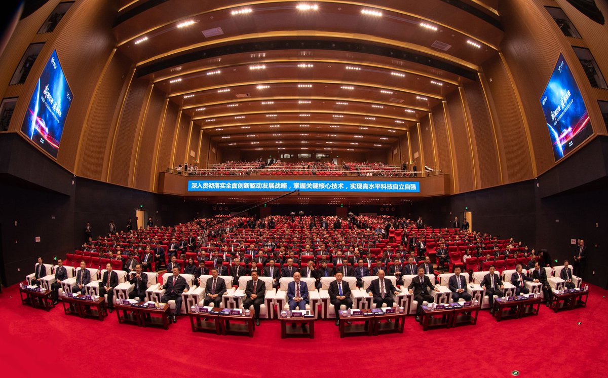 New quality productive forces lead to a bright future: The fifth China #FAW Technology Conference kicks off today in #Changchun, #Jilin province. The conference showcases the innovative tech that drives the #auto industry forward. #JilinBiz