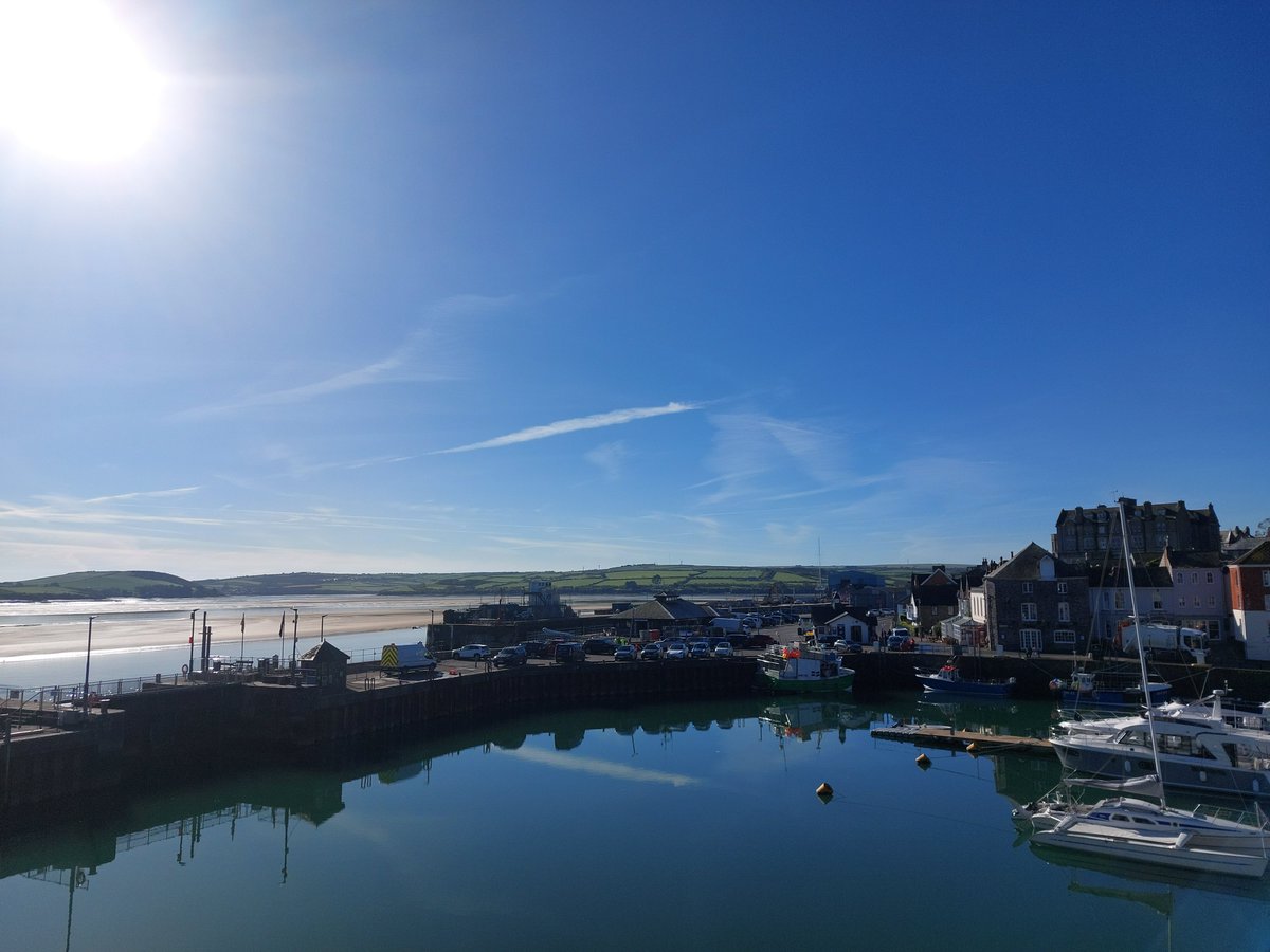 Hello Sunshine ! #Padstow @We_are_Cornwall @Intocornwall @beauty_cornwall @WestcountryWide @Kernow_outdoors @Cornwall_Coast @Devon_Cornwall @iloveukcoast