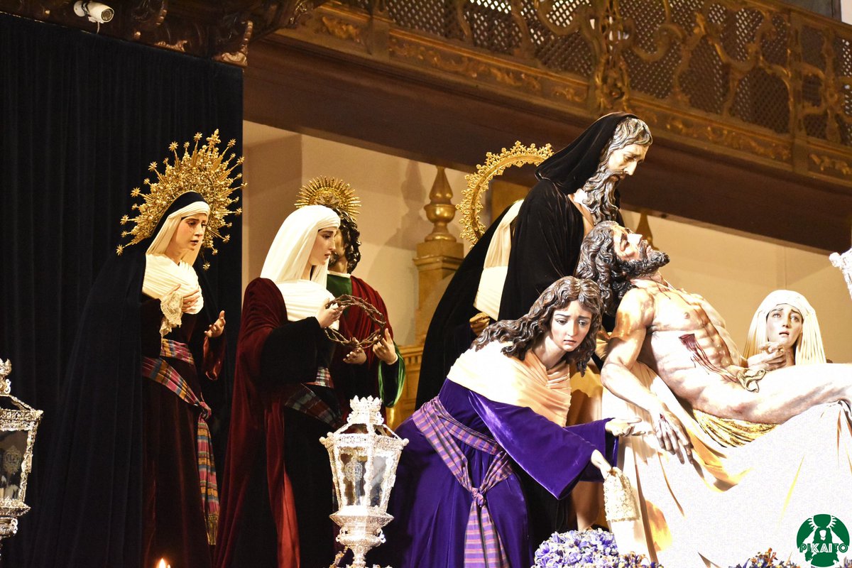 𝐓𝐫𝐚𝐬𝐥𝐚𝐝𝐨 𝐚𝐥 𝐒𝐞𝐩𝐮𝐥𝐜𝐫𝐨
@hdadsantamarta 

#SSantaSevilla24 #Sevilla #TDSCofrade #SantaMarta #Caridad #VirgendelasPenas #LunesSanto #pikaito3