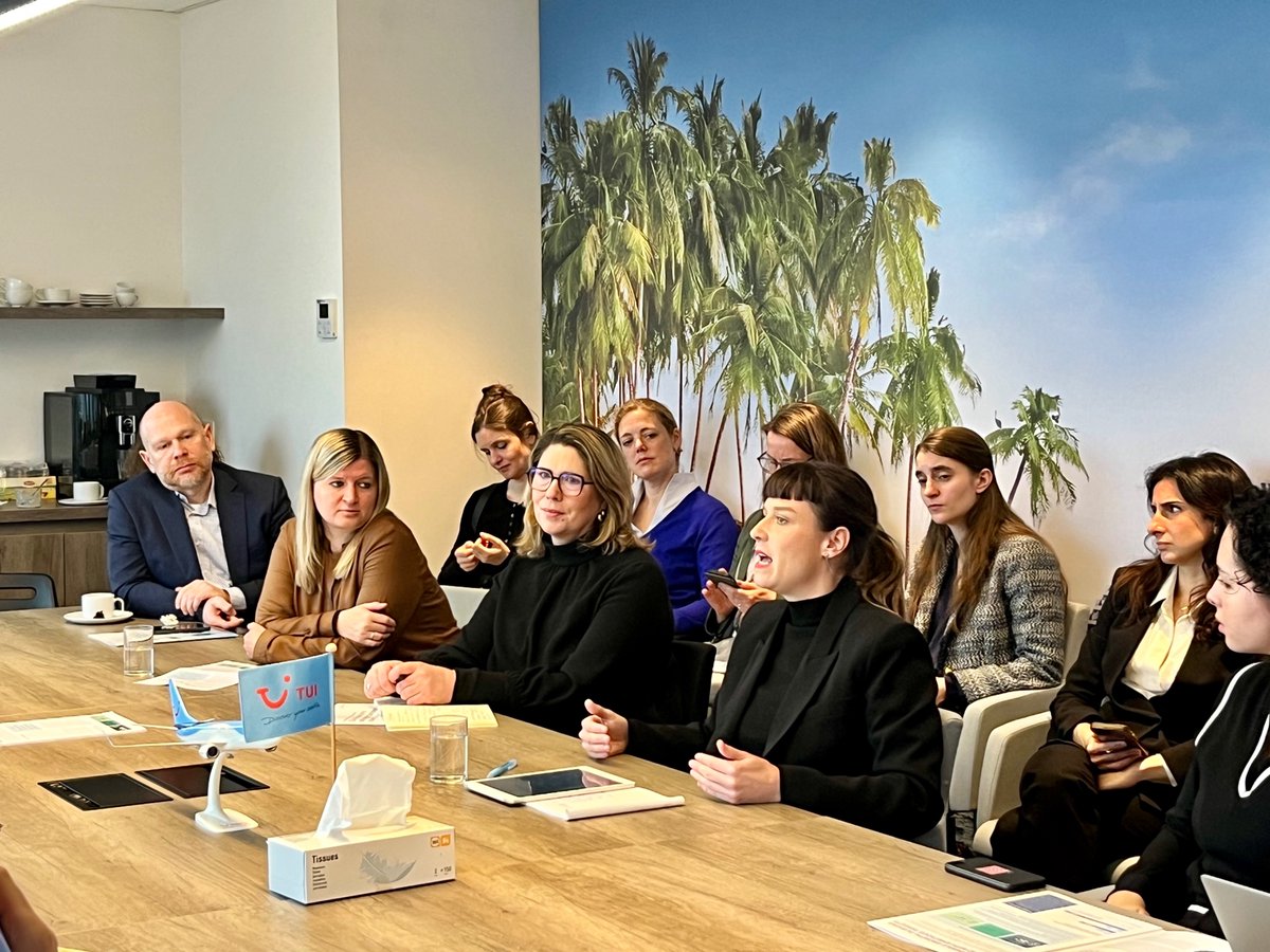TUIPolitics's tweet photo. 🇪🇺🗳️ Two months until #EUelections2024! They were the main topic in Tuesday's #TUI policy breakfast. Which current trends are shaping European politics, how are those impacting the voting behaviour &amp; what could be the outcomes of the elections for citizens &amp; businesses? 🤔 https://t.co/kn3t9iuLD9