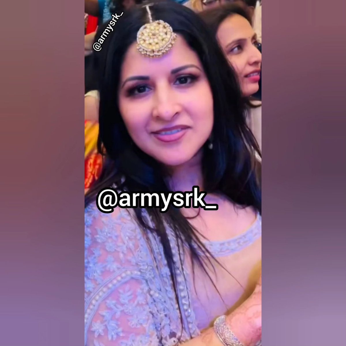 armysrk_'s tweet photo. #unseenpics of Sankgeetha ma'am ❤️🥰 

[ she looks extremely GORGEOUS!!😍 ]

#ThalapathyVijay #sankgeethavijay #jasonsanjay #Trending #dhivyasasha #viral #armysrk_ #thalapathy68  #kollywood #sangeethavijay #T68 #latestpictures #recentpictures https://t.co/M6aLHSjYmI