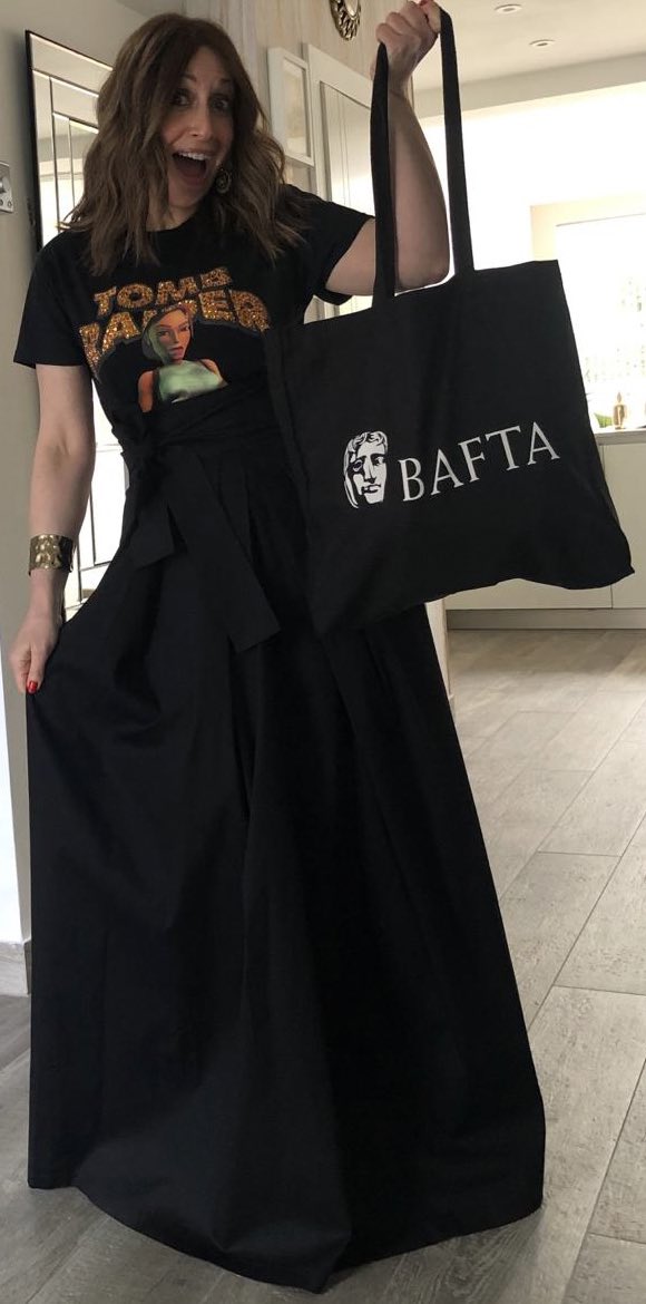 BlondShelley's tweet photo. A whole week since this happened.Still on a high from the thrill of being invited by @BAFTAGames to present the award for New Intellectual Property. An honour & a privilege I will cherish forever.
Thank you #KateGreen #ShaneAnthonySinclair @GettyImages πΈ https://t.co/Q9AXm4yDg1
