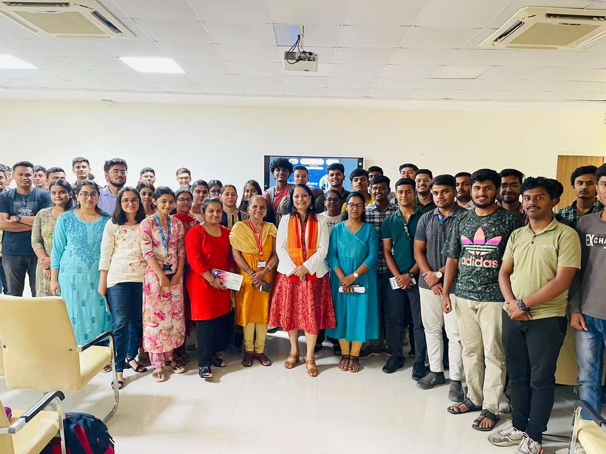 SymbiosisSkills's tweet photo. The International Cell of SSPU and SUAS invited Ms. Kala Philip, an independent director at AIHS and CEO of BSI Learning, to conduct an awareness session on the Australian Qualifications in cyber security for CSIT (Cyber Security).
#SSPU #SymbiosisKiwale #BSLlearning #MOU https://t.co/1xEt0mVelV
