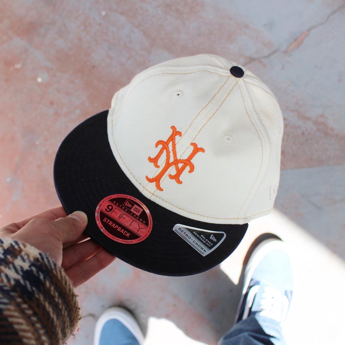 amazingstore's tweet photo. #RC9FIFTY MLB RETRO CROWN STRAPBACK CAP EU/UK企画
コットン素材で非常に柔らかく頭にフィットします。
クラウンとステッチカラーも凄くいいバランスでバイザーは洗いを繰り返せばよりいい味が出て来そうな予感☁️
https://t.co/yKag5Mbevp https://t.co/jt5cmvAQdN