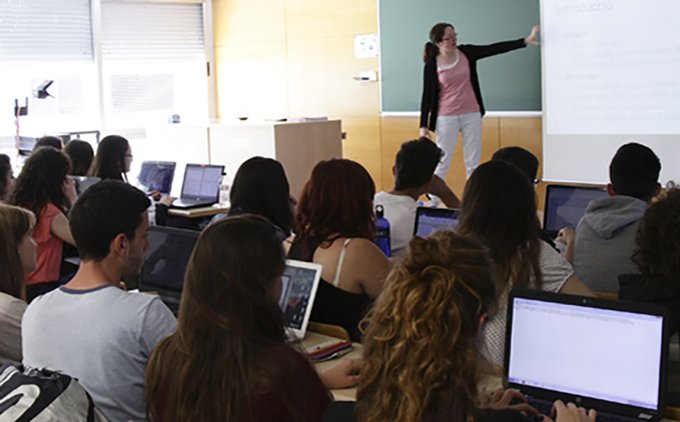 📢Oberta la 3a convocatòria per confeccionar les borses de professorat substitut per al curs 2024-2025!! ➡️ Sol·licituds fins al 28 d'abril. Més info: uab.cat/web/personal-u…