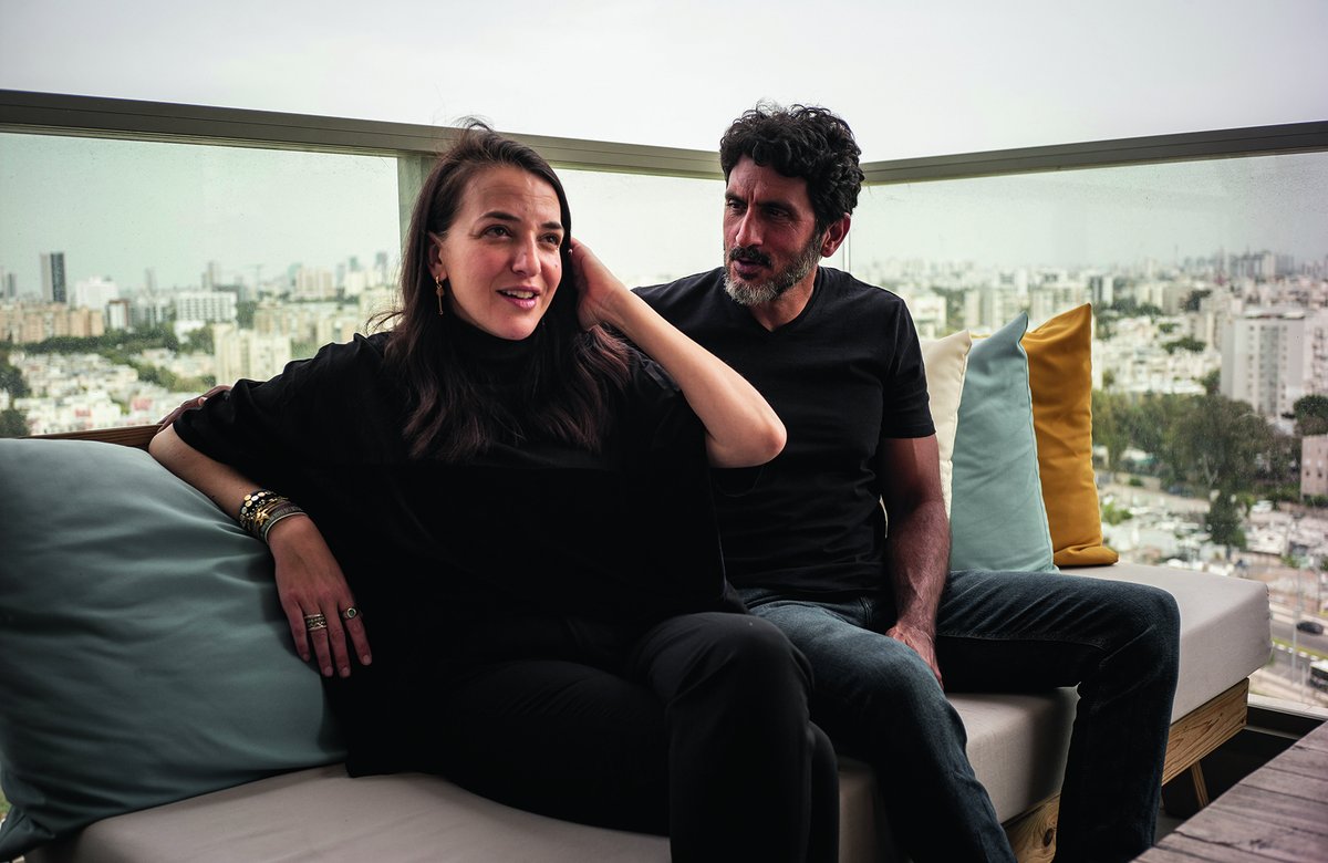 Elle, musulmane, lui juif : les Roméo et Juliette de Tel-Aviv dlvr.it/T5g4JG