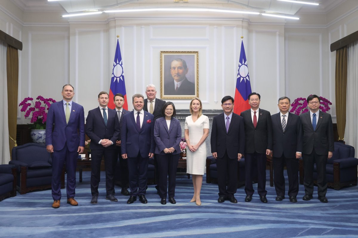 Wonderful to meet with the Lithuanian delegation led by former Vice-Minister of Foreign Affairs @Adomenas on his latest visit to #Taiwan. We’re delighted to see our partnership growing thanks to #Lithuania's years of support, as we work together to safeguard freedom & democracy.