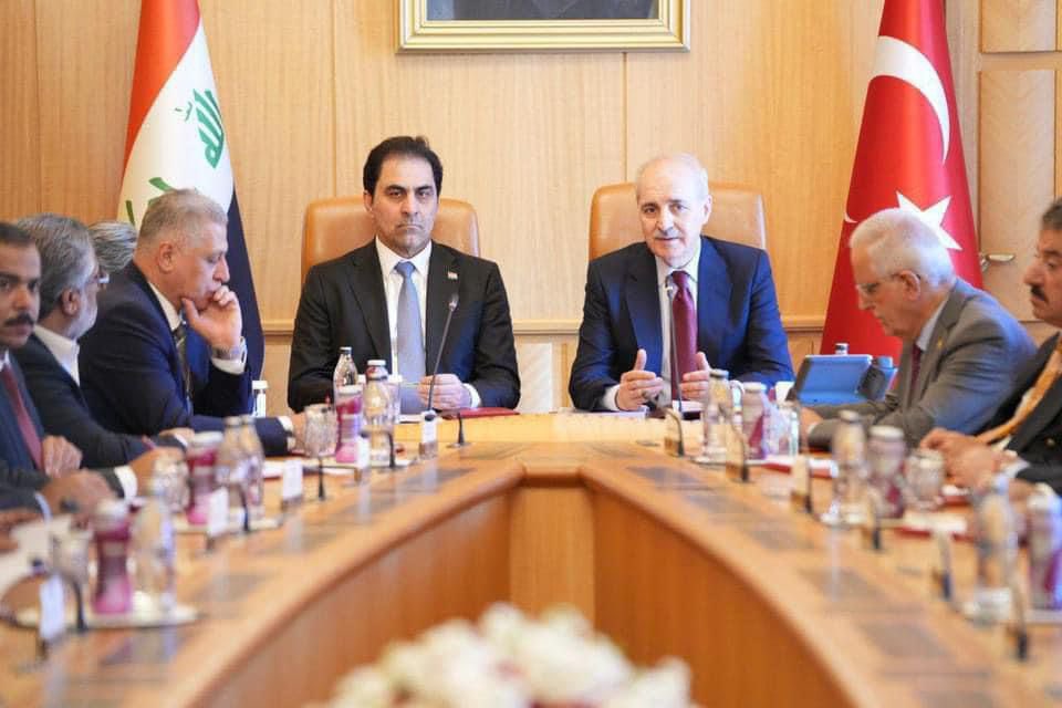 Irak Parlamentosu heyeti olarak Türkiye'yi ziyaret ettik. Ziyaretimizde TBMM Başkanı Sayın Numan Kurtulmuş tarafından karşılandık. Irak ve Türkiye arasındaki terör tehdidiyle birlikte su sorunlarını ve Cumhurbaşkanı Erdoğan'ın Irak ziyaretiyle ilgili konuları ele aldık.