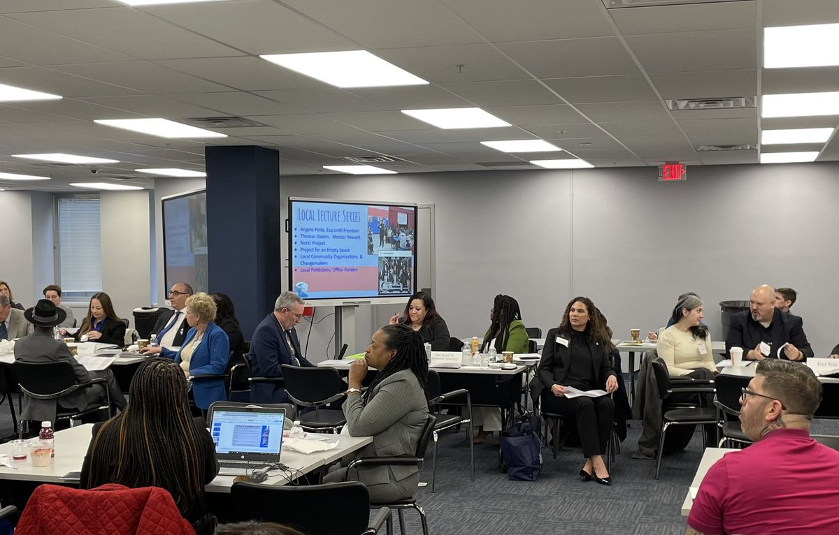 #DEANewJersey #SpecialAgent in Charge Cheryl Ortiz and members of #DEA #NewJersey were honored to join with our partner school @nps_datascience at #Newark’s Board of Education #HighSchool Redesign Strategy: Partner Meeting. #education #partnerships @NPSvoices #partners