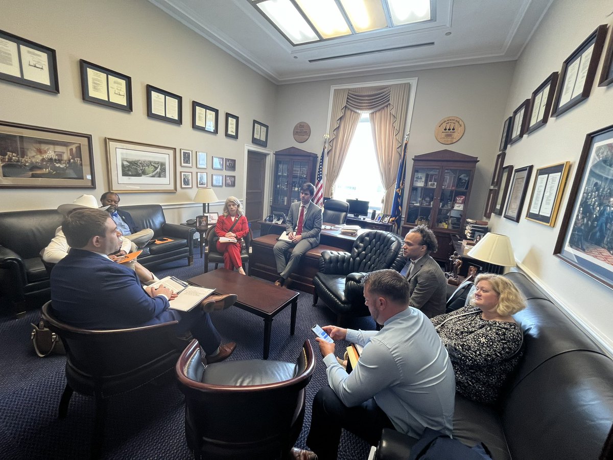 Great day advocating in DC on behalf of students and educators in the Commonwealth. Thank you for convening us @EdTrust! Diversity, Equity, Inclusion and Belonging should continue to be at the center of how we support all kids’ needs. #Cantbeerased @PrichardCom @KyDeptofEd