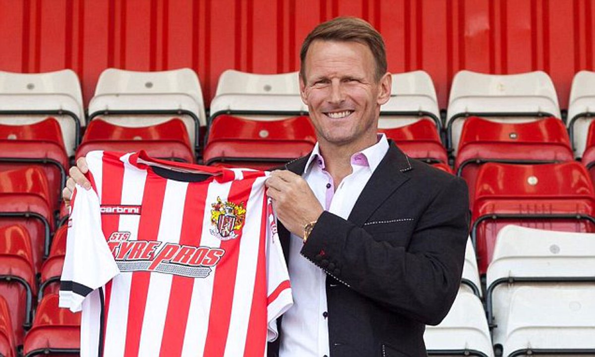 BREAKING:🚨 Stevenage Borough have appointed former Manchester United forward Teddy Sheringham as their new manager. ✍️