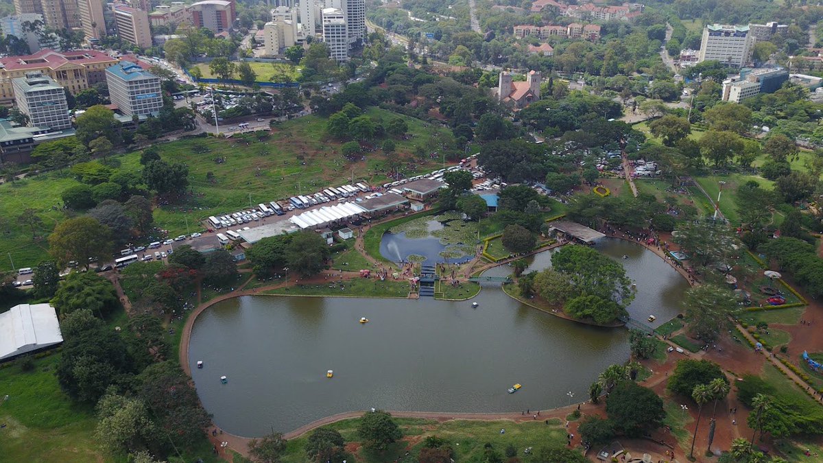 dnahinga's tweet photo. Before &amp; After Images of Uhuru Park. 

Uhuru Park was playing hard to get. 

(Ati Wangari Maathai kitu gani?)

Ni Kitu gani

Ni Kitu gani 

Haiwi haiwi mama mwishowe mama huwaaaaaaa

Up Next: 

Disco, Dicks &amp; Ducks : 🎸👙🦆

#3DPlan 
#Lazima iTwerk 💃
#JunkPark 🥰 https://t.co/Y3vLyeMYzT