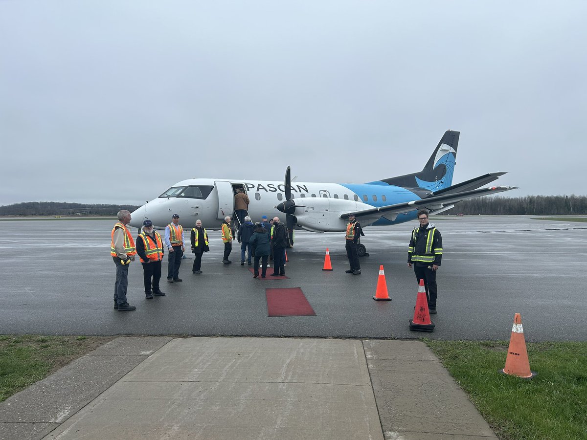 PtboAirport's tweet photo. Itβs day one of charter season!! Welcome to Pascan for the first @BSTvacations charter to Quebec City! #YPQ https://t.co/qMzVSWuWwG