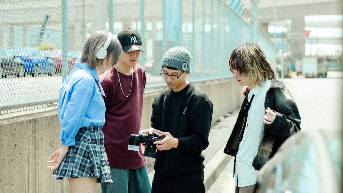 kageori_band's tweet photo. kageoriより明日21:00に重大発表があります。 https://t.co/iUVWTSo8jG