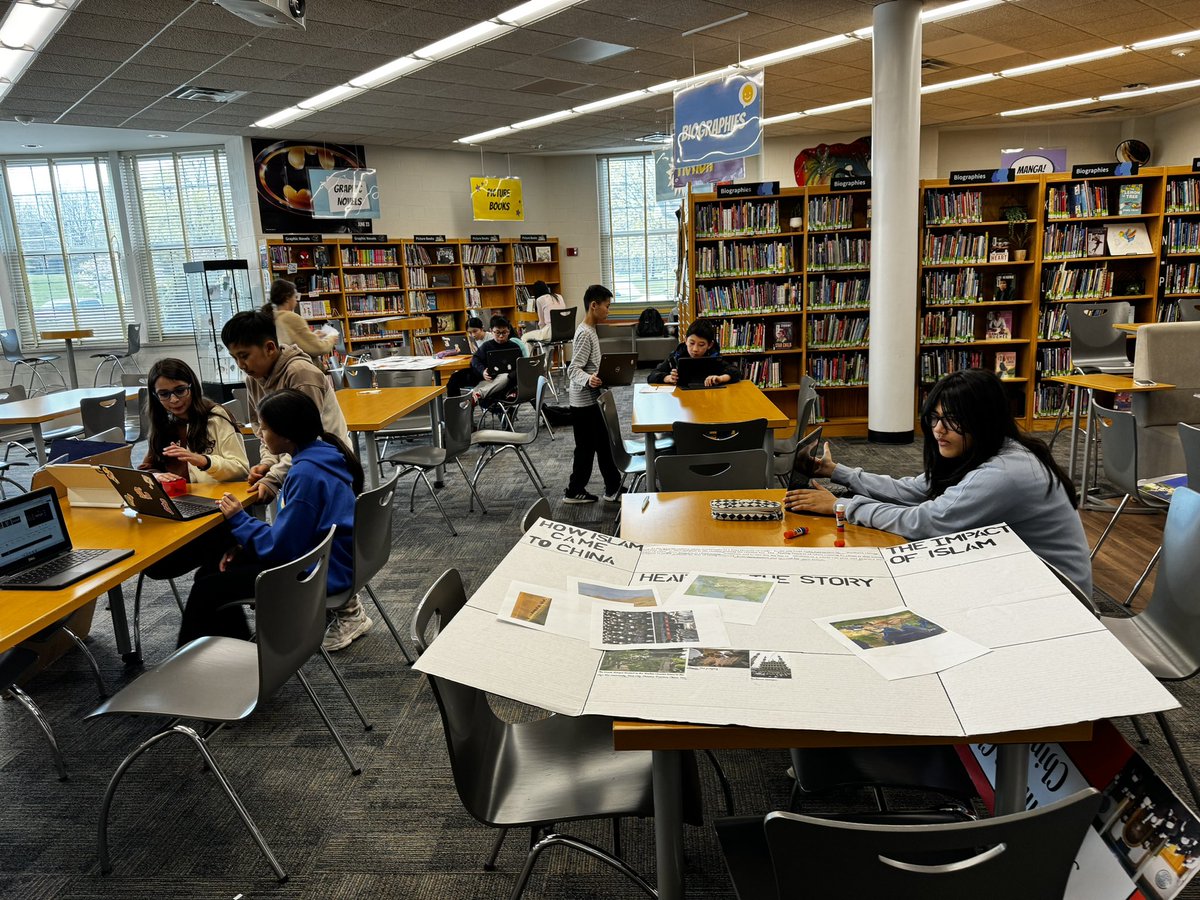 msmignone's tweet photo. Here we go! Our Silk Road mini @NationalHistory projects are coming together! @jerichoms #jerichoms #jmslibrary @esundb https://t.co/gGos6ATpNb