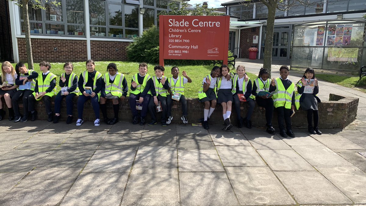 RockliffeManor's tweet image. Year 5’s summer visit to @SladeLibrary Choosing new books for a new term. We were so pleased to find a World War 2 non-fiction book for our new topic @IPAT_Edu