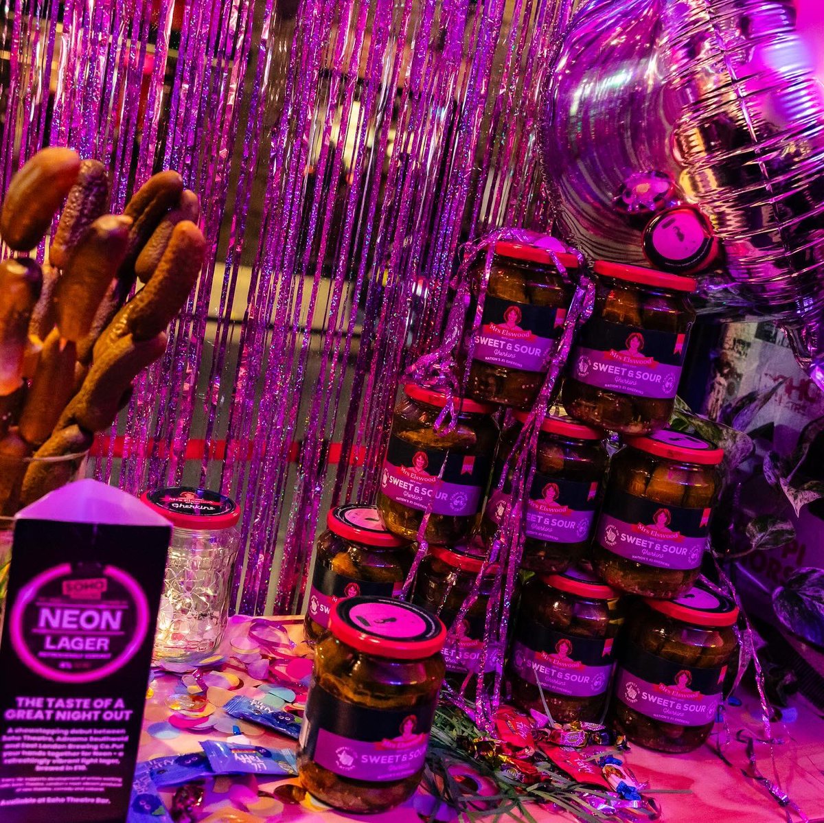 P I C K L E tweet media