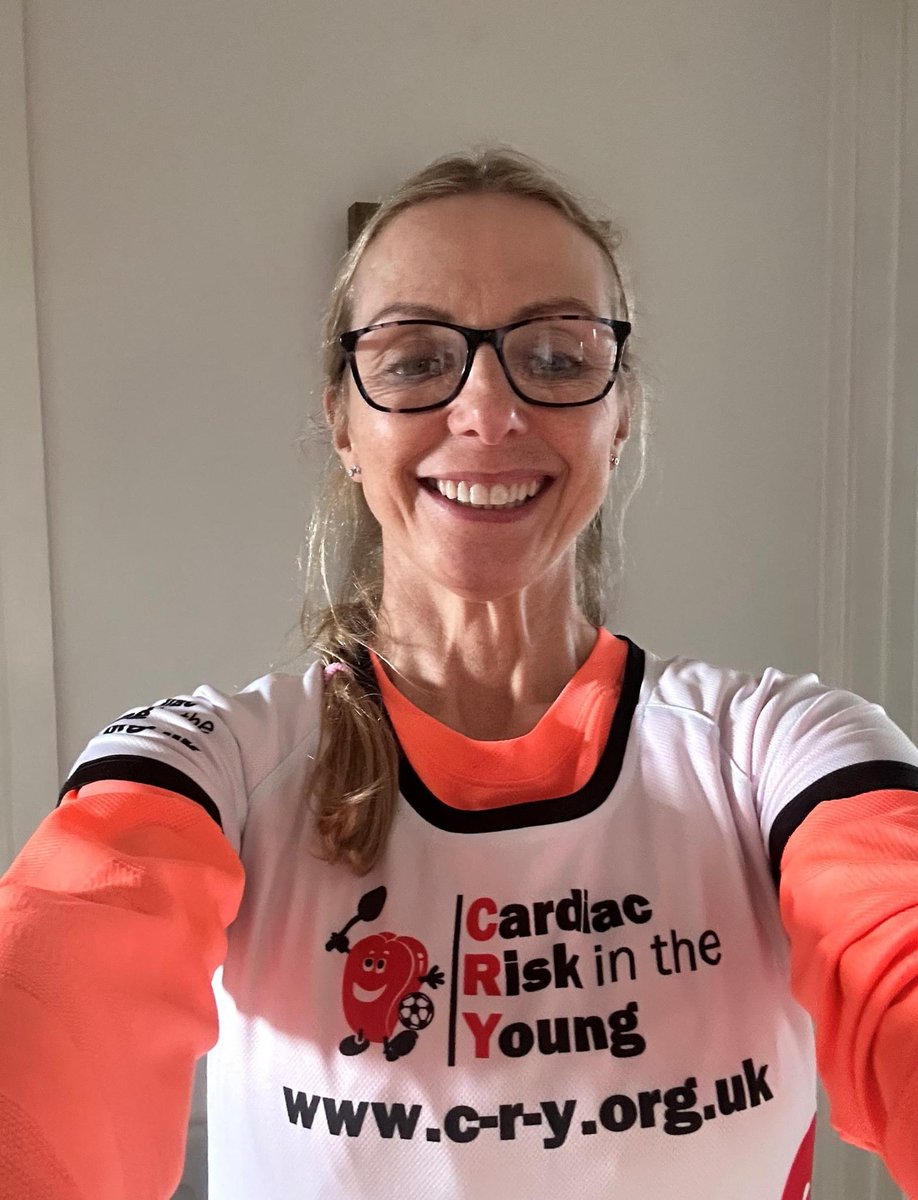 Good luck to #TeamSWASFT Emergency Care Assistant Laura, who will be running this year's #LondonMarathon for @CRY_UK 🎽💚 Find out how you can support here 🔽 justgiving.com/page/laura-jan… #TeamCRY #LondonMarathon2024