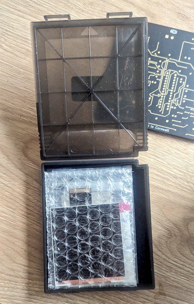 Ordered the new screens for the broken game boy pockets we have here from @funnyplaying and look at this fucking packaging Wow