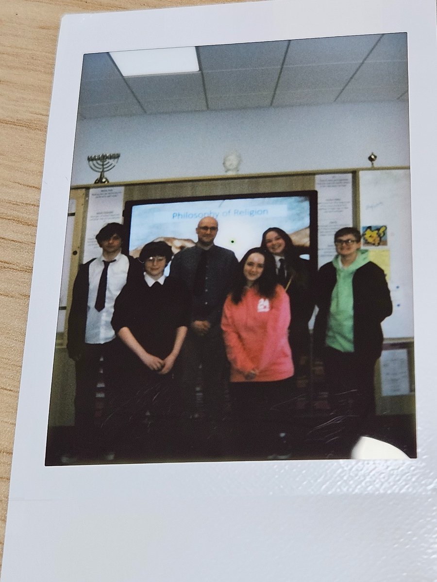 MrFerrierRMPS's tweet photo. A bit of an emotional day today as it was our final Advanced Higher class together. I've taught these guys for five years and I'm really proud of how hard they've worked. We had a "Last Supper" of some trays of chips at lunch to celebrate. @LossieHigh https://t.co/59zpGjgUOq