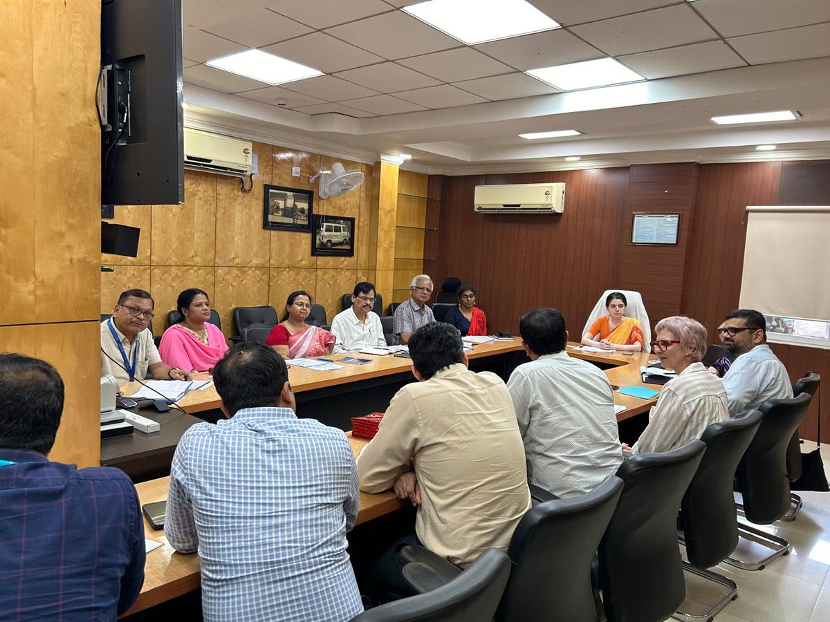 Commissioner-cum-Secy, @HFWOdisha, held discussion with the team from Jhpiego, a non-profit global health leader led by Ms Leslie D Mancuso, in the presence of MD, @nhmodisha, DPH, DFW & other officers on 18th April, 2024 in H&FW Dept Conference Hall.