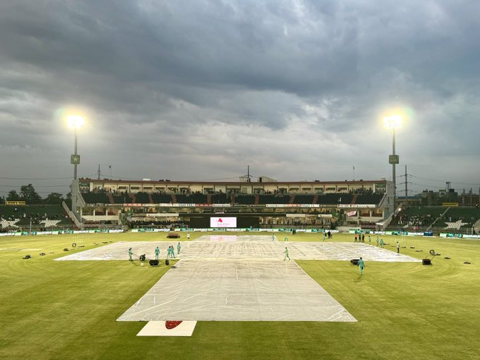 The Rain continues at Rawalpindi 🌧️ 📹 Credits: Twitter/MazherArshad