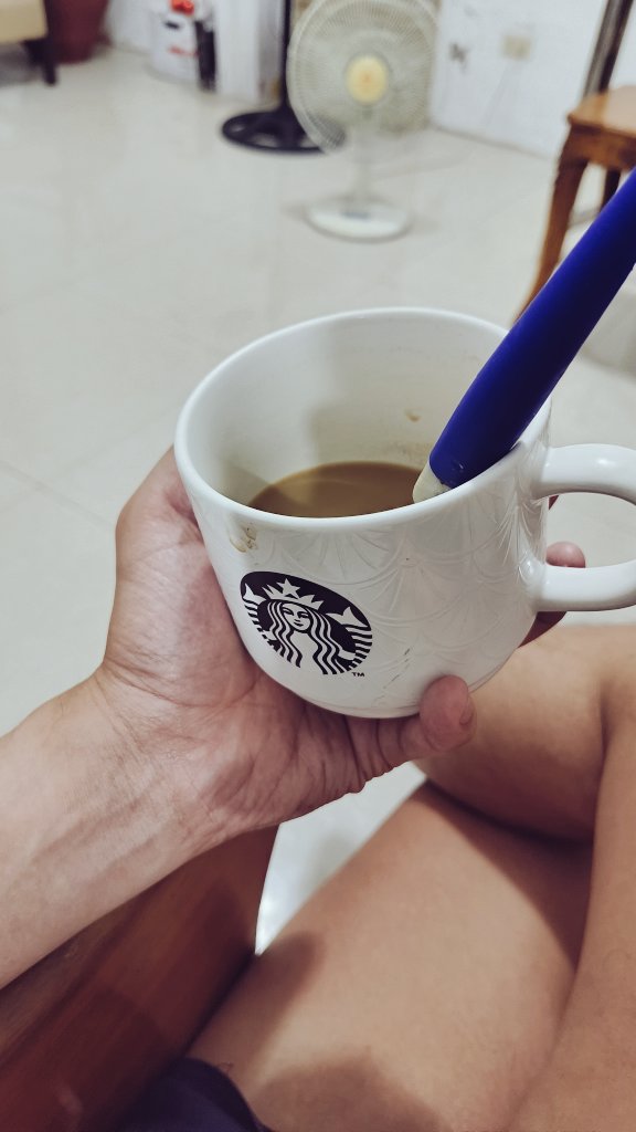 emmjayyyyyyy's tweet photo. Iced coffee while listening to all your stories.
#storymaker ๐คฎ https://t.co/GXJaCsL3EF