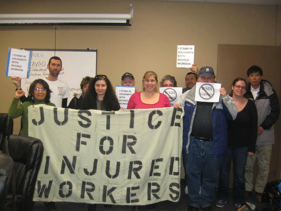 Since July 31st 2015 I have taken 902 photo's of close to 1000 people in the #ldnont-area who have stopped by to pose for a photo with a sign saying: 'I Stand In #Solidarity With #InjuredWorkers because #WorkersCompIsARight & We DEMAND #Justice4Workers✊ @fordnation @DavidPiccini
