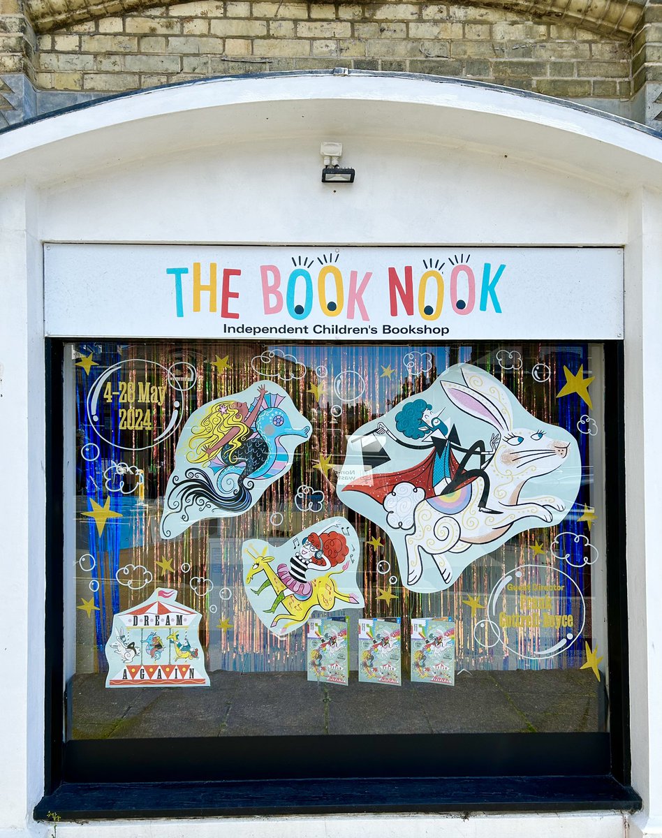 Have just spent a giggle-filled morning at @booknookhove installing a bright and bouncy @brightfest window - be sure to book your festival tickets asap! A great selection by @frankcottrell_b and team 🌈⭐️brightonfestival.org
