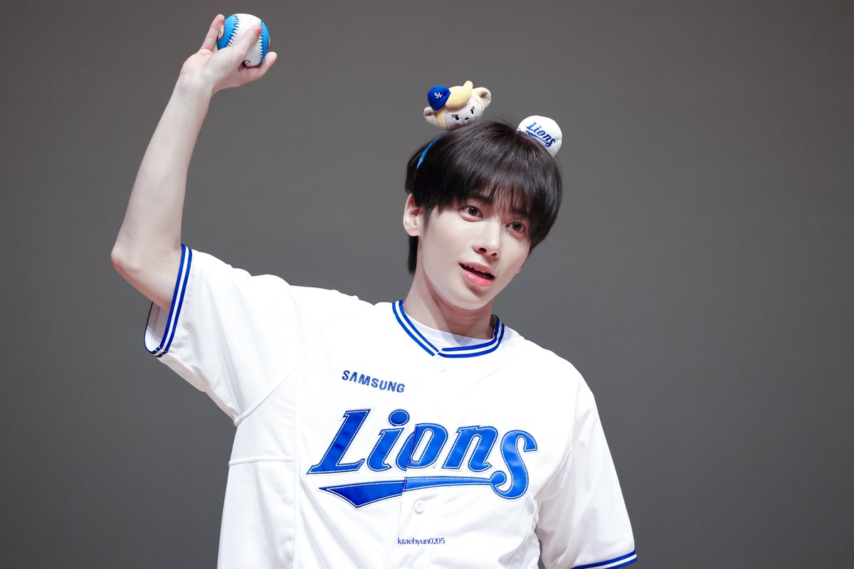 240417 엠투유 팬싸 #태현

⚾️⚾️💙

#TXT #TAEHYUN
#TOMORROW_X_TOGETHER