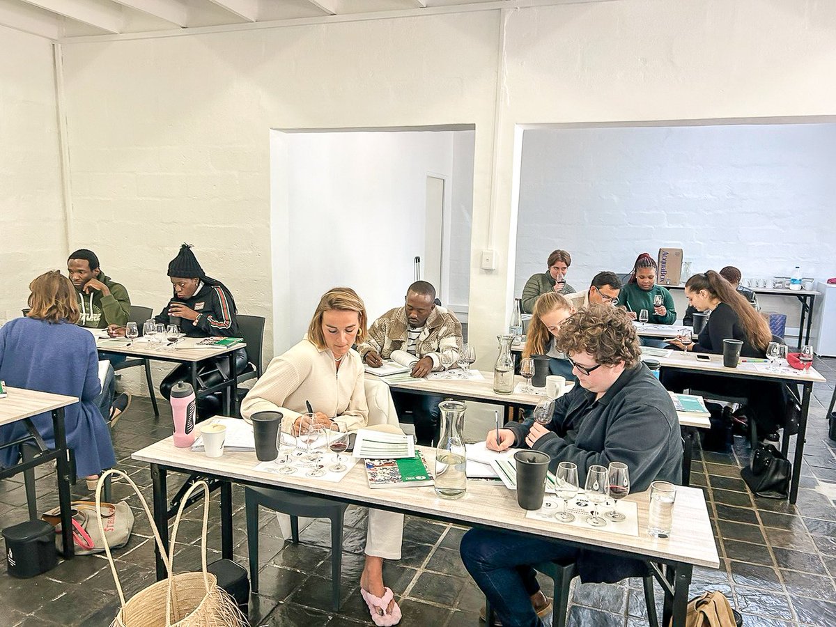 TheWineCentre's tweet photo. Huge WSET Level 3 Award in Wines group started today in our new venue. Snapped arguing about cool and warm climate Syrah/Shiraz #Iloveit #wineeducation #lovewine #IWEC #WSET  @WSETglobal https://t.co/zSFgLiAfdx