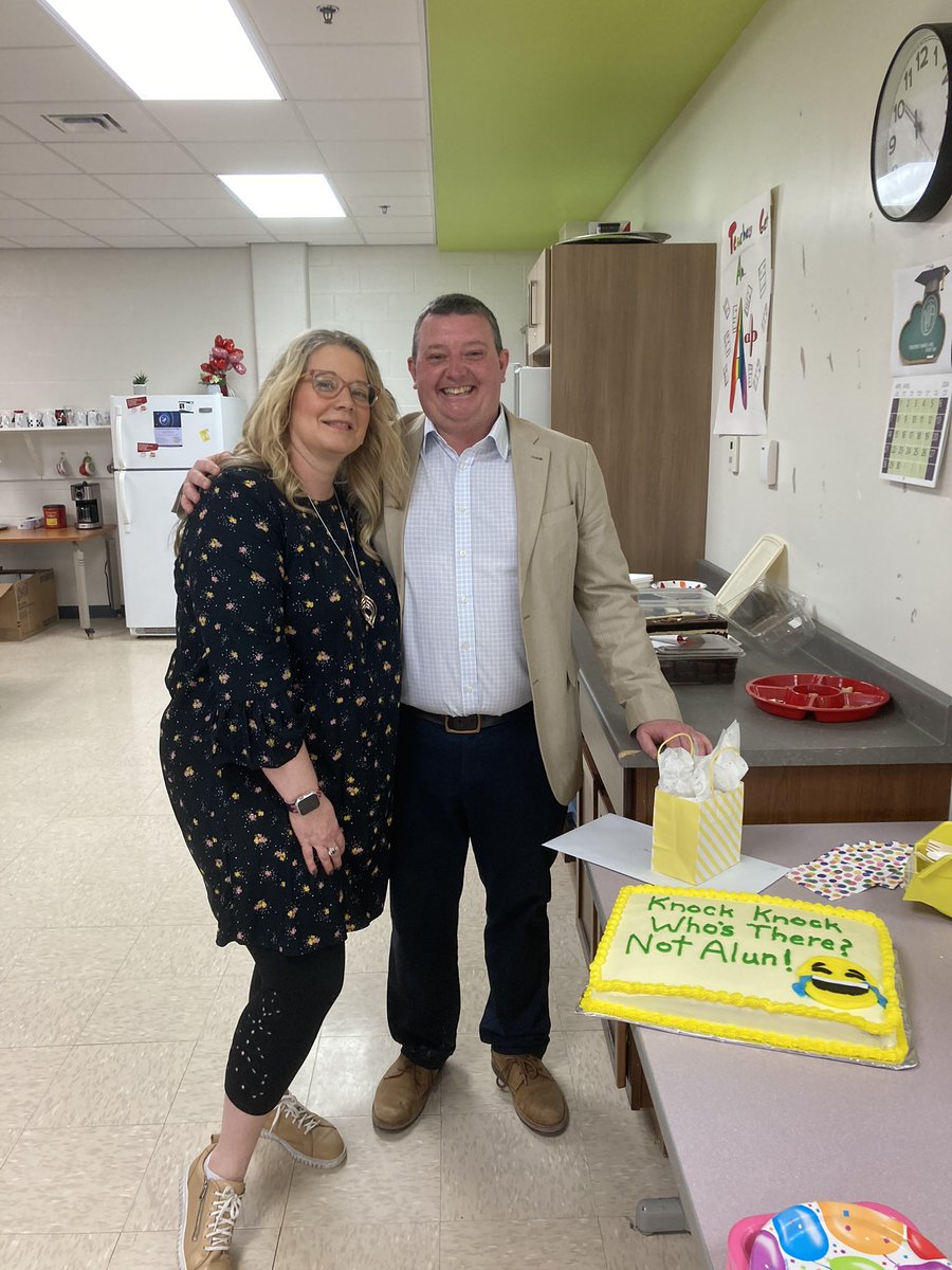 Today we celebrate Mr. Young, thank him for his dedication to Roncalli and wish him well on his new adventures. <a href="/NLSchoolsCA/">NLSchools</a> <a href="/RoncalliSchool/">Roncalli Elementary</a>