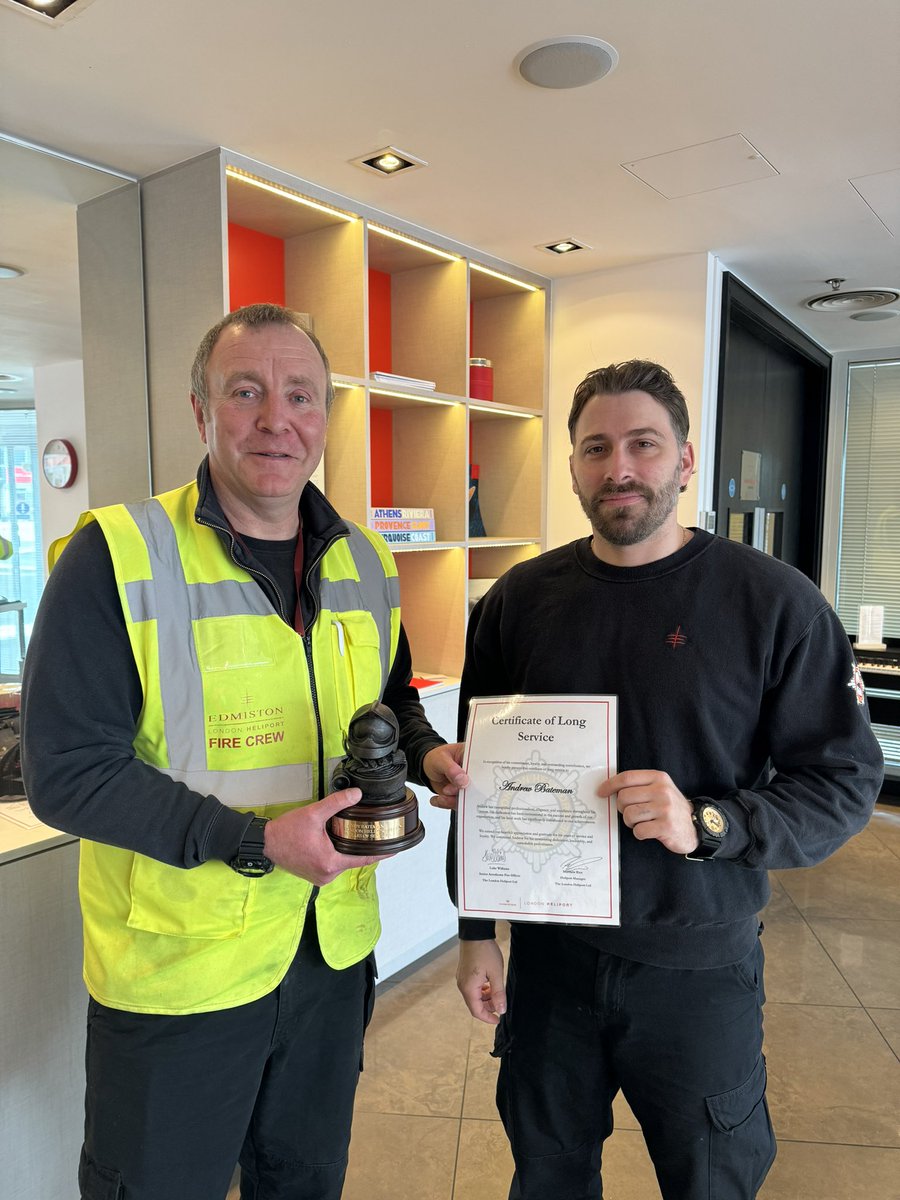 Celebrating Andrew Bateman's incredible 30-year journey at the London Heliport! His dedication as ground crew and firefighter has been key to our safety and efficiency. Join us in congratulating Andrew on this milestone and thanking him for his exceptional service! 🚁🔥 #aviation