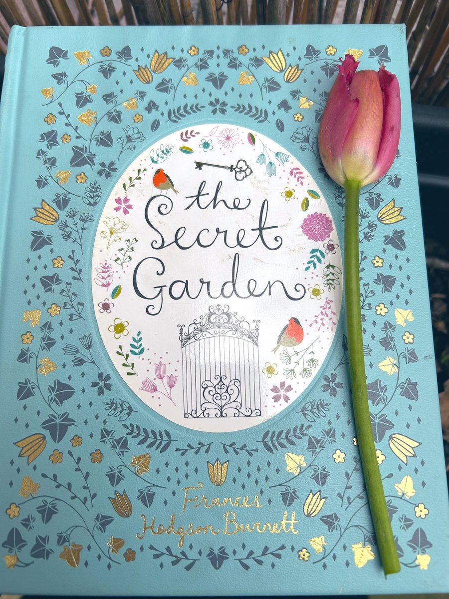 🤍 “And the secret garden bloomed and bloomed and every morning revealed new miracles” ~ The Secret Garden ~ Frances Hodgson Burnett Revisiting a childhood favourite It never fails to inspire and encourages you to look to nature for magic and miracles 🌷🌱🍃