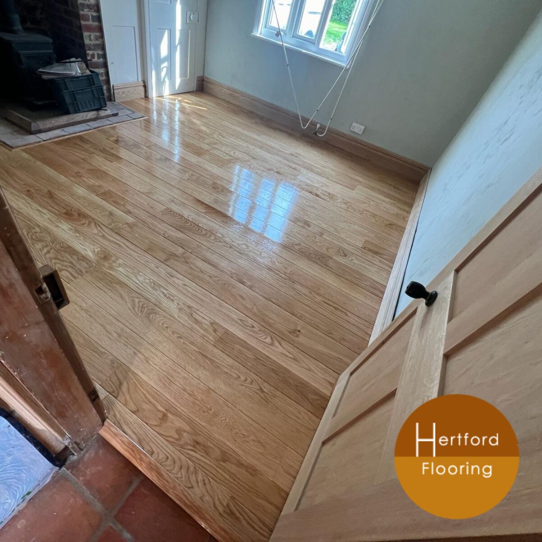 Beautiful wooden flooring at home...
Supplied & fitted by us at #hertfordflooring...
#discerninglydifferent #woodenflooring #floor #oak #inspiration #home #beautiful #flooring
🏠🧡🏠🧡🏠
#HomeImprovement #homeinterior #decor #wood #floors #beautiful #homedecor #house #cosy #love