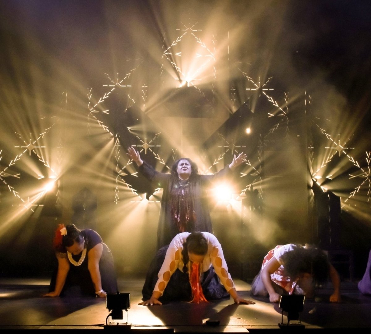 Wild Dogs Under My Skirt took my breath away. If you live in Sydney go see it - take tissues😭

Buy tickets here: boxoffice.riversideparramatta.com.au/WebPages/EntaW…