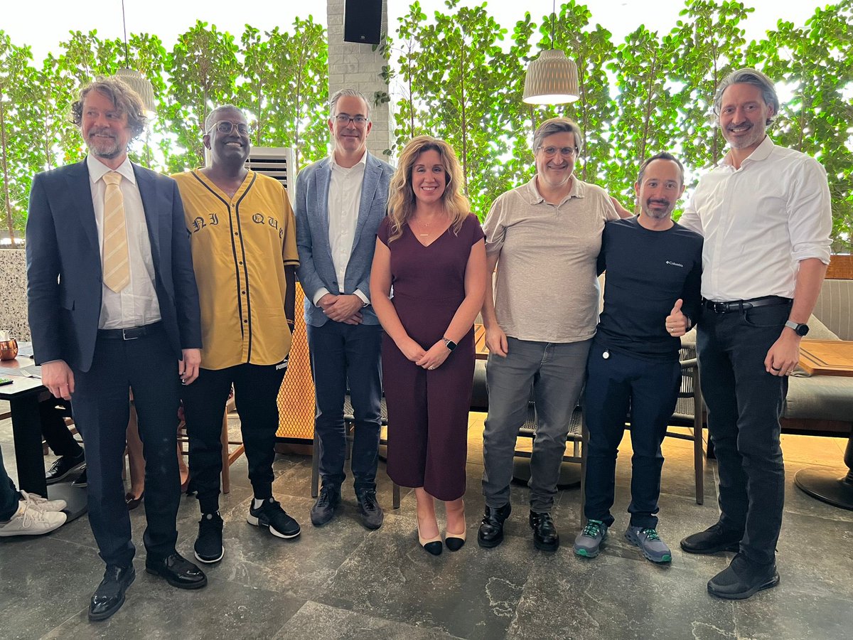 frankdesvignes tweet media