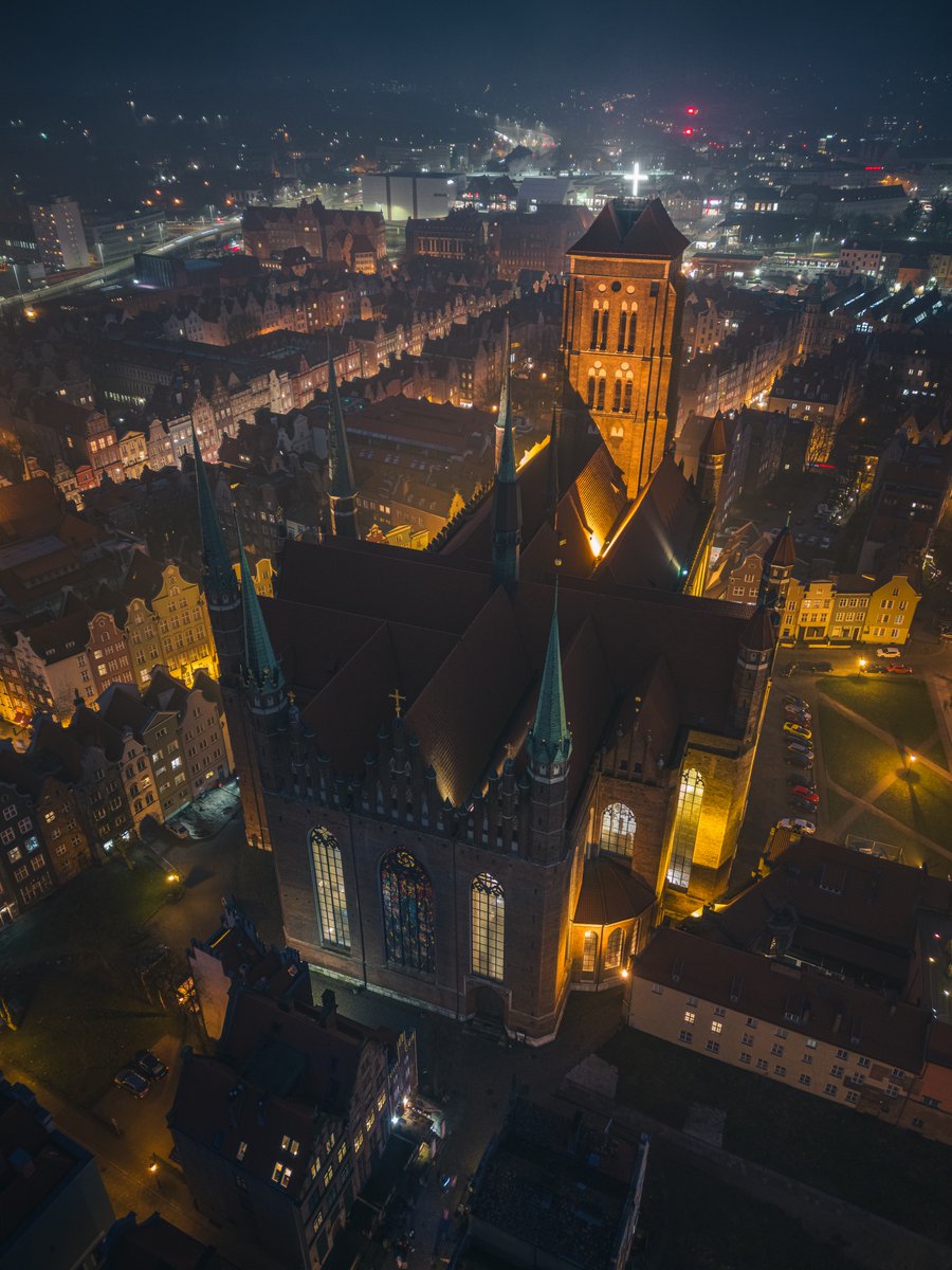Welcome2Gdansk's tweet photo. 📍 St. Mary's Basilica, @gdansk, Poland     

#gdansk #ilovegdn #welcome2gdansk #poland #town #beautifulview #placestosee #beautifulplaces 

📷https://t.co/xogSoxmOXD https://t.co/rYzhAf5jsA
