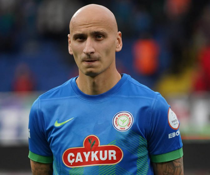 🙂 Çaykur Rizespor'un İngiliz oyuncusu Jonjo Shelvey, genç ve dinamik bir takımda liderlik yapmanın kendisini mutlu ettiğini belirtti. #GameofBet

🏆 Avrupa kupalarına gitmek için burada olduğunu ve burada kalmaya açık olduğunu ifade etti.

📲 gobgiris.com/gameofbetx