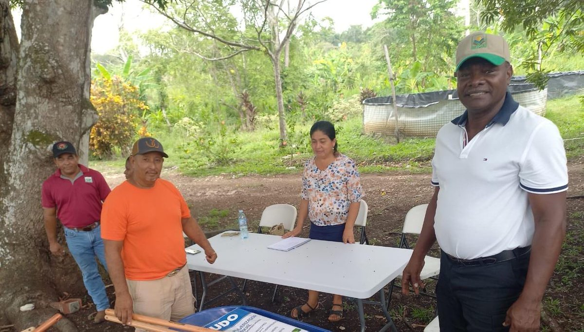 📍Darién |Nuestros técnicos visitaron la Asociación de Productores Agropecuarios y Acuicultores de Santa Fe, integrada por 23 socios, para asesorarlos para fortalecer su desarrollo socioeconómico. En el intercambio de conocimientos estuvo Alfonso Moreno, director regional.