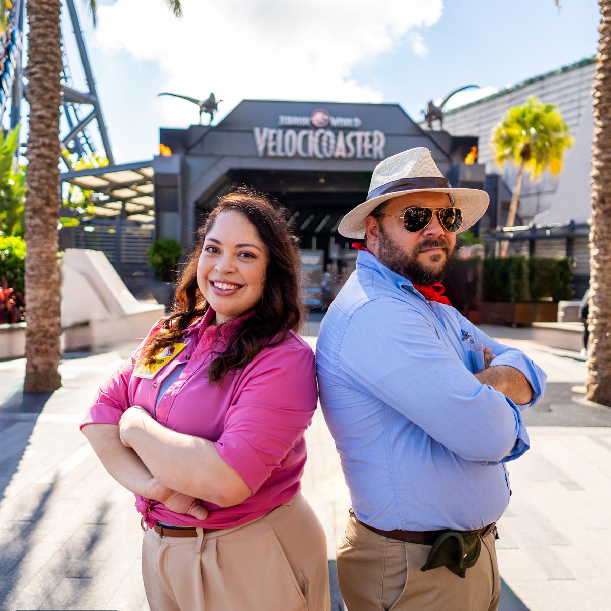 UniversalORL's tweet photo. It's National Velociraptor Awareness Day. If you aren't aware of them, just know they're already aware of you. https://t.co/QOTpNEhsfr